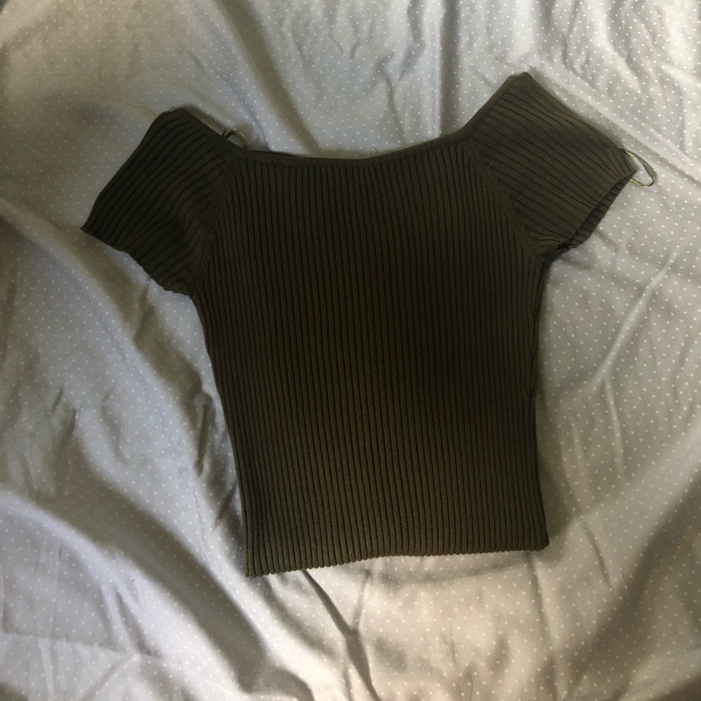 geen off the shoulder top